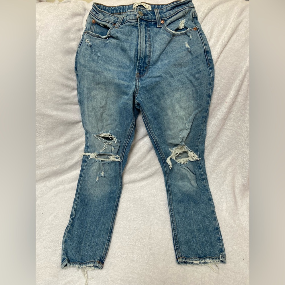 Abercrombie & Fitch Distressed Cropped Blue Jeans